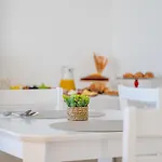 Deva לינה וארוחת בוקר