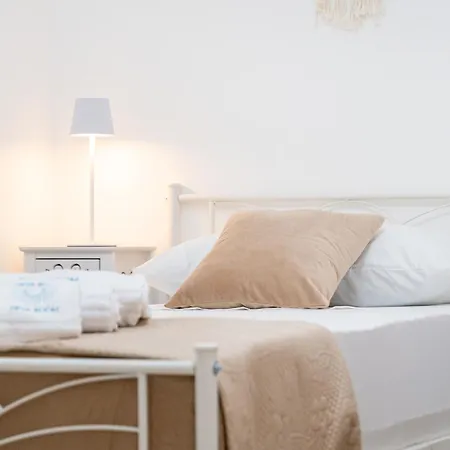 فندق مبيت وإفطار Deva 3*